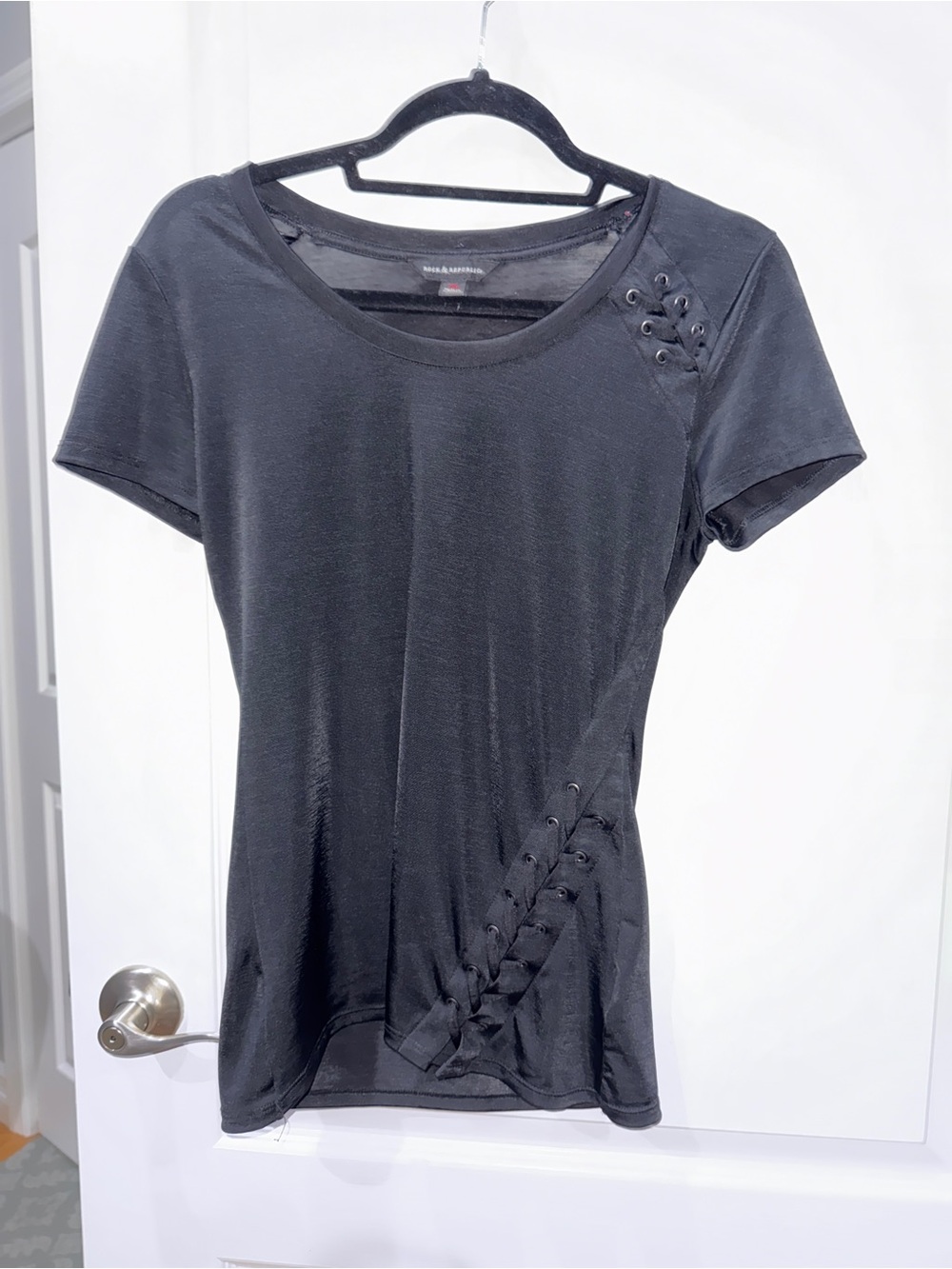 Rock & Republic Black Short Sleeve Lace-Up Tee